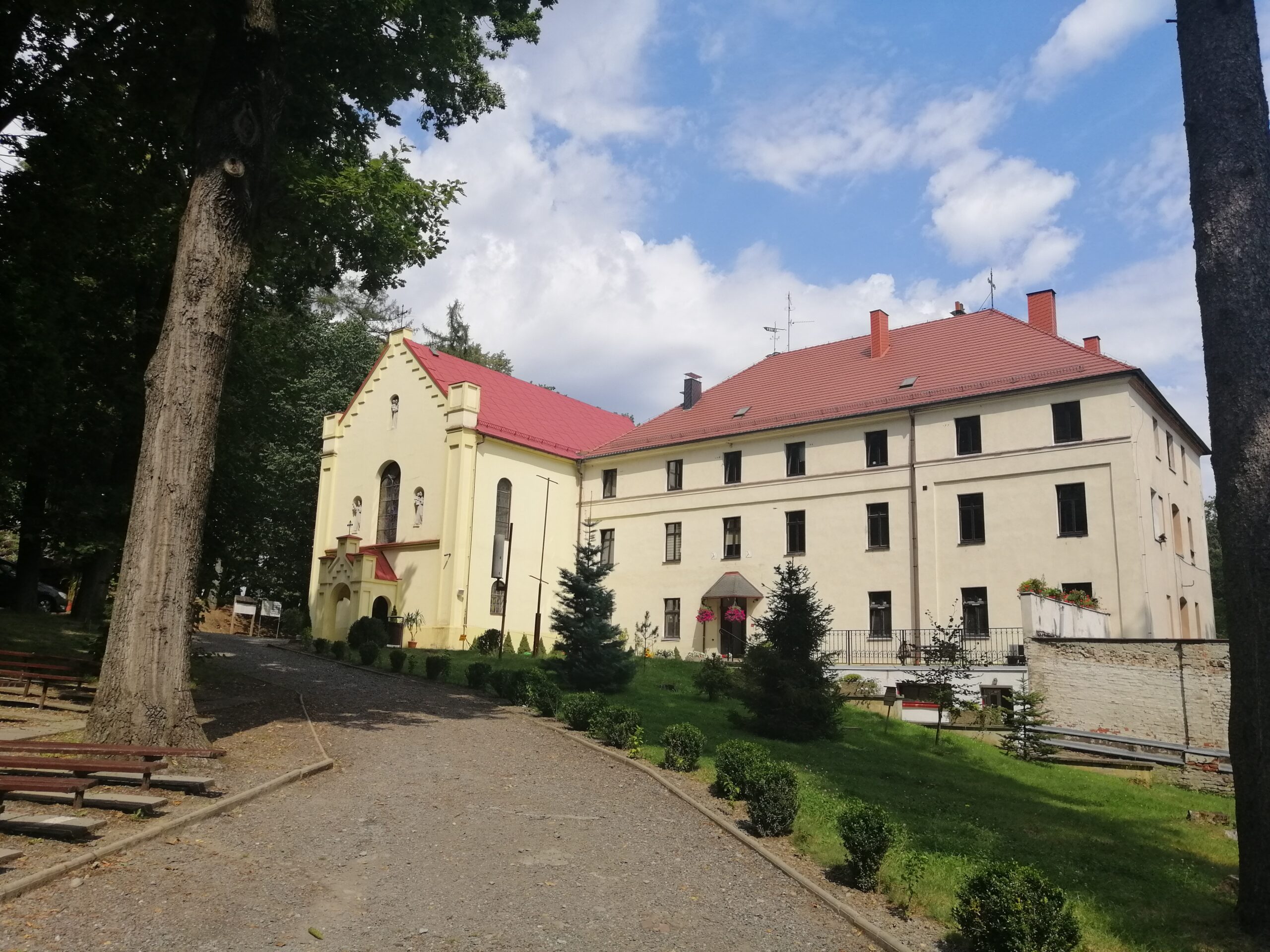 Klasztor Franciszkanów w Lesie Prudnickim